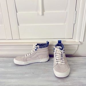 Vans womens/girls high top sneakers size 5.5
